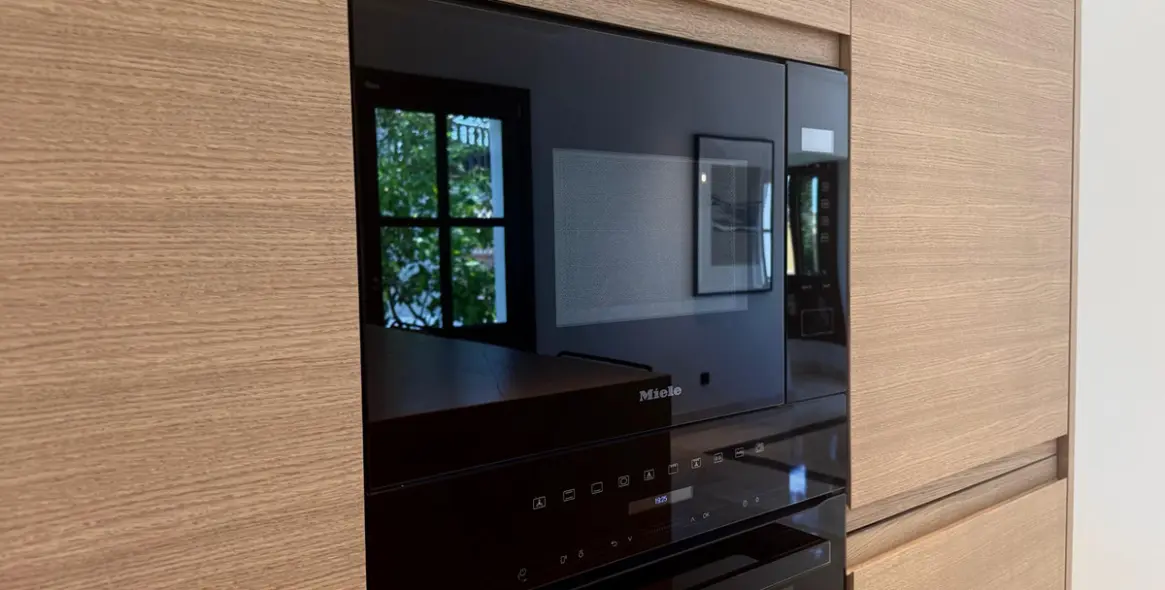 Short-term rent of detached villa in The Golden Mile 12