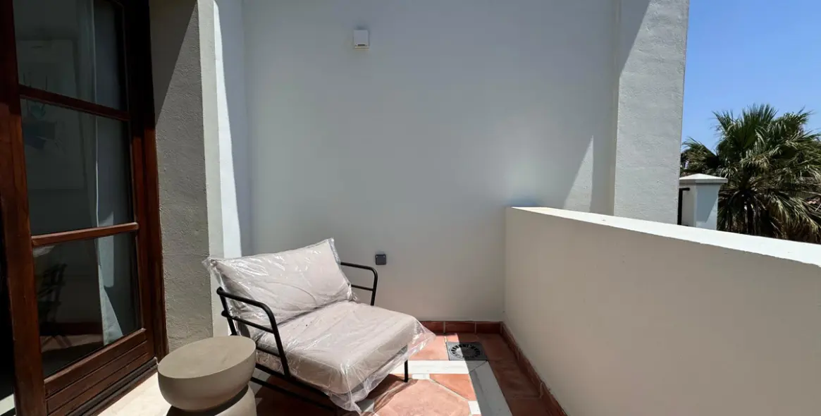 Short-term rent of detached villa in The Golden Mile 27
