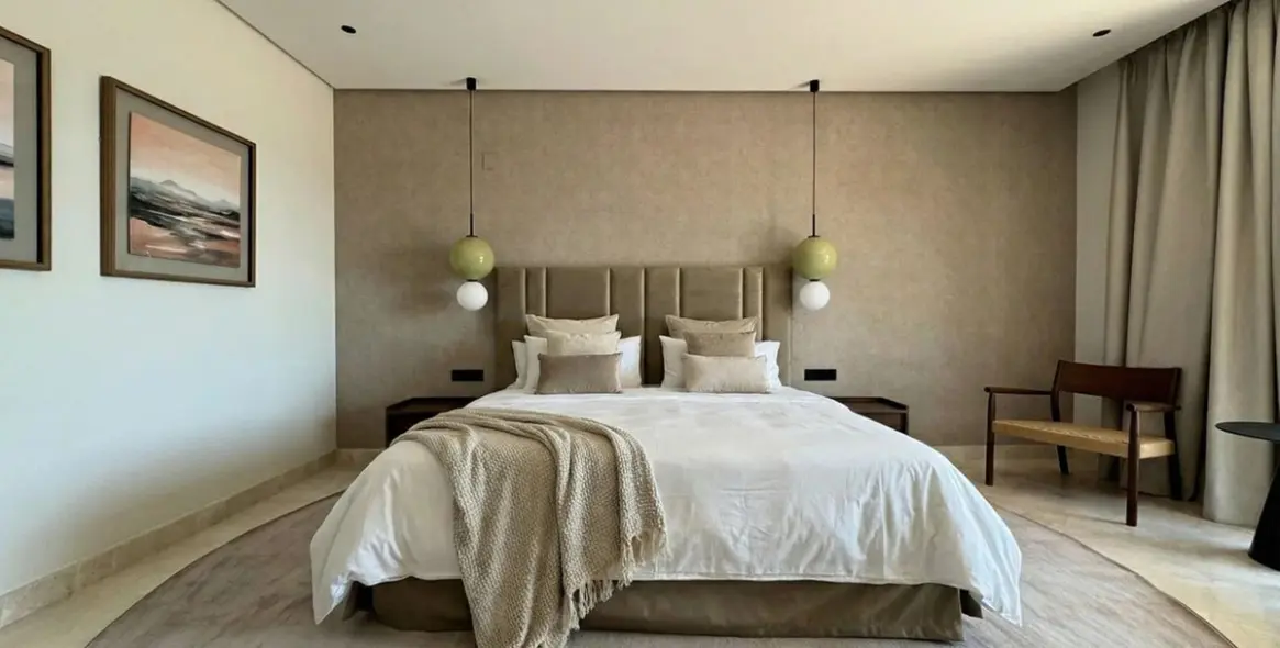 Short-term rent of detached villa in The Golden Mile 39