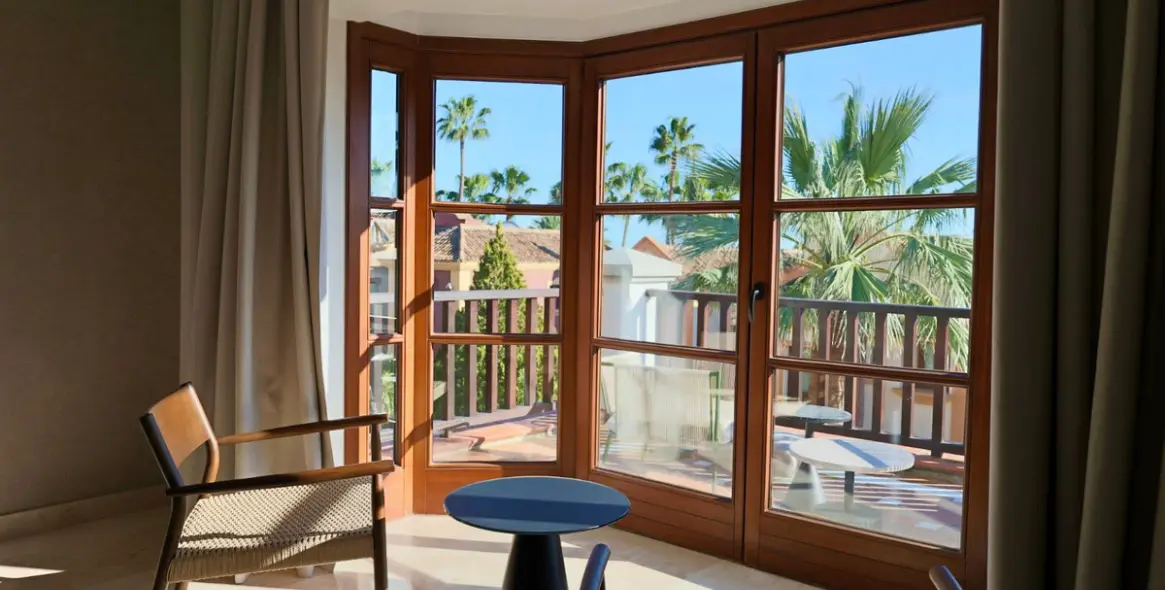 Short-term rent of detached villa in The Golden Mile 64