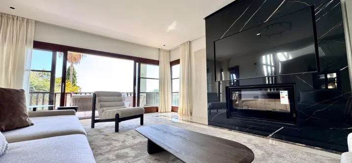 Long-term rent of detached villa in The Golden Mile 4