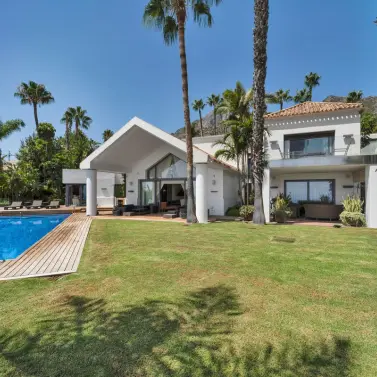 Long-term rent of detached villa in Marbella