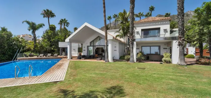 Long-term rent of detached villa in Marbella 1