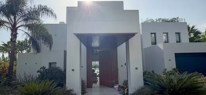 Long-term rent of detached villa in Los Flamingos 0