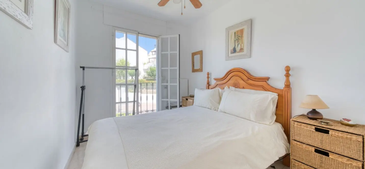 Sale of townhouse in Estepona 1
