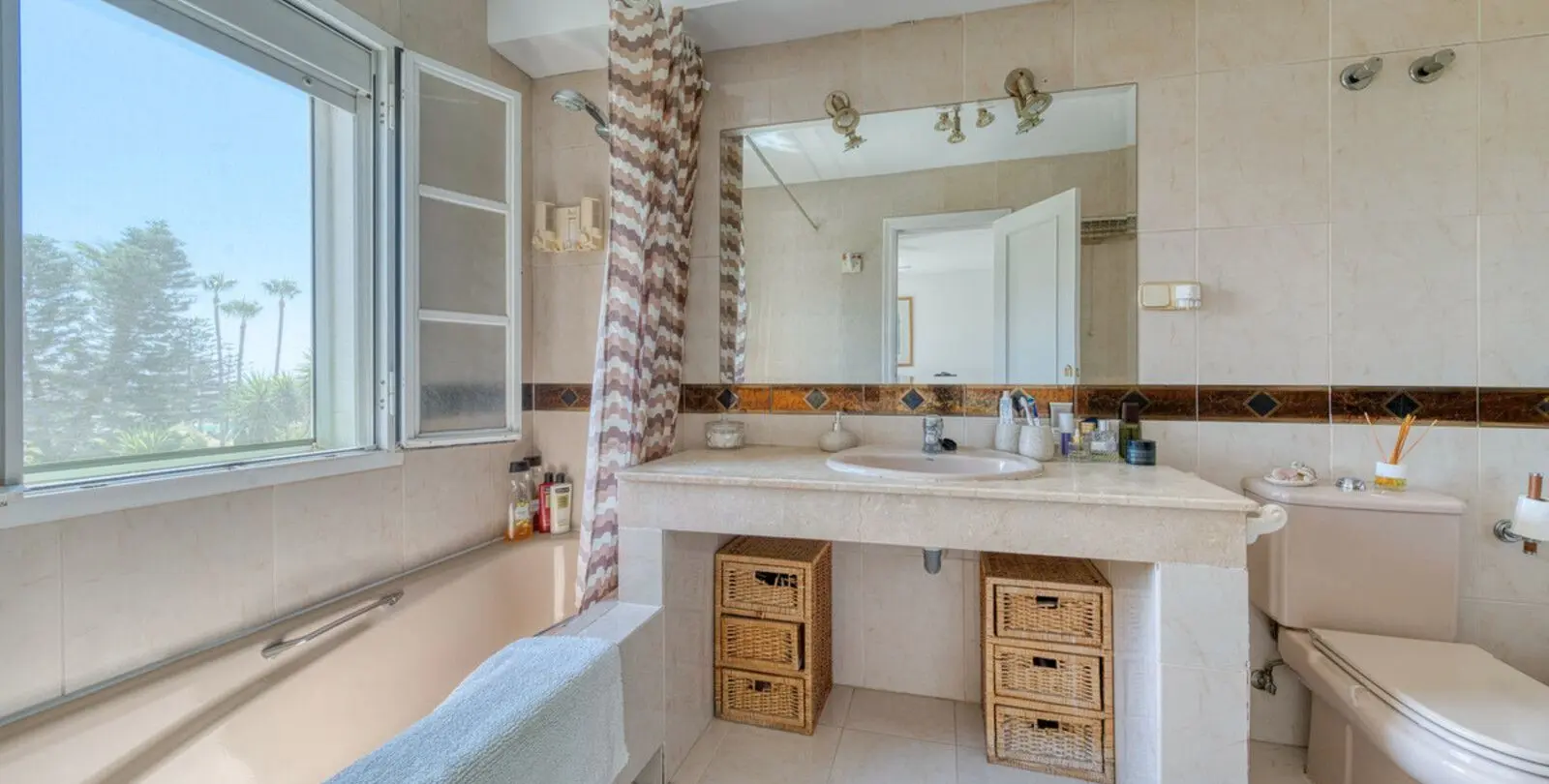 Venta de adosado en Estepona 13