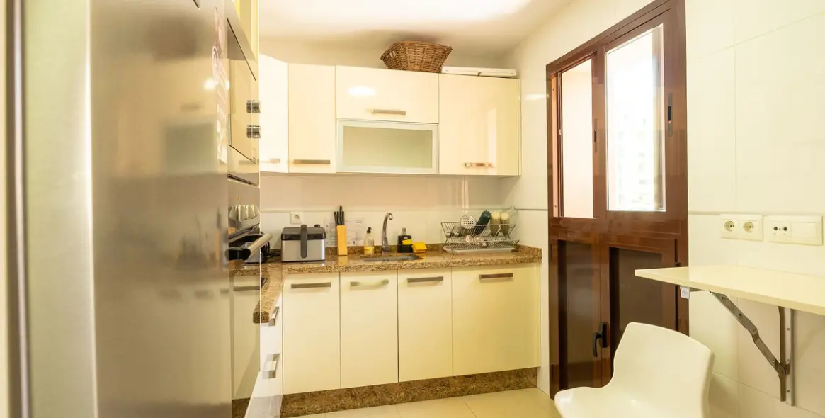 Venta de apartamento en planta media en Benalmadena 13