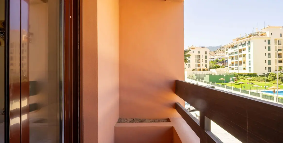 Venta de apartamento en planta media en Benalmadena 26