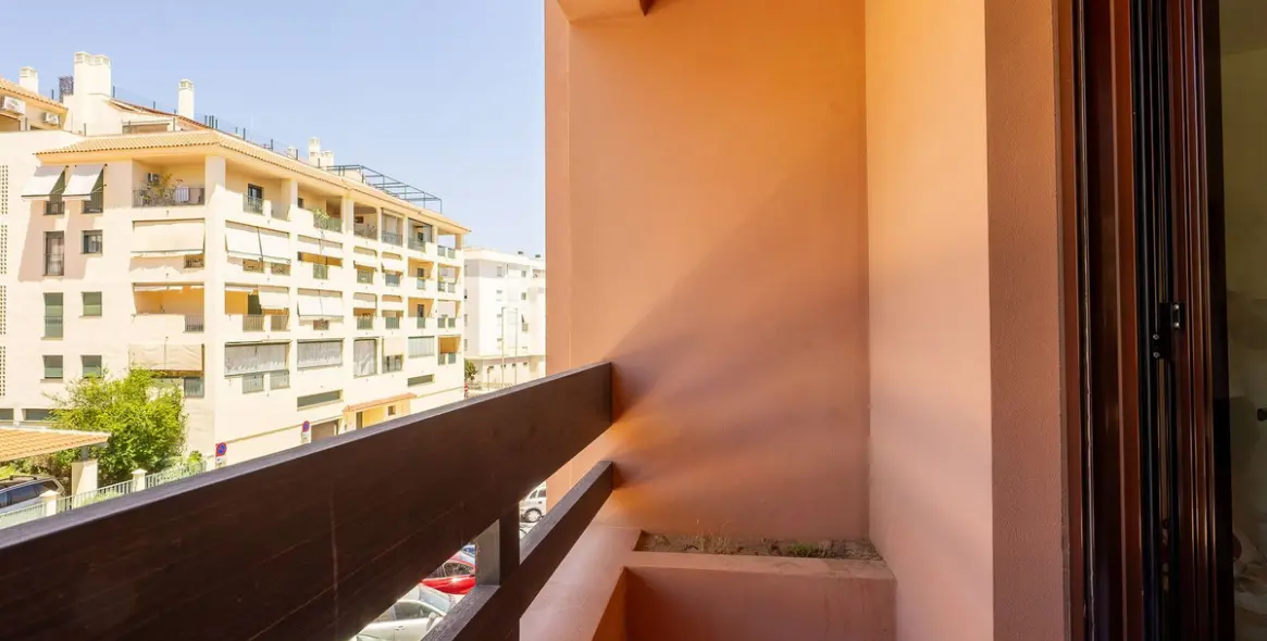 Venta de apartamento en planta media en Benalmadena 27