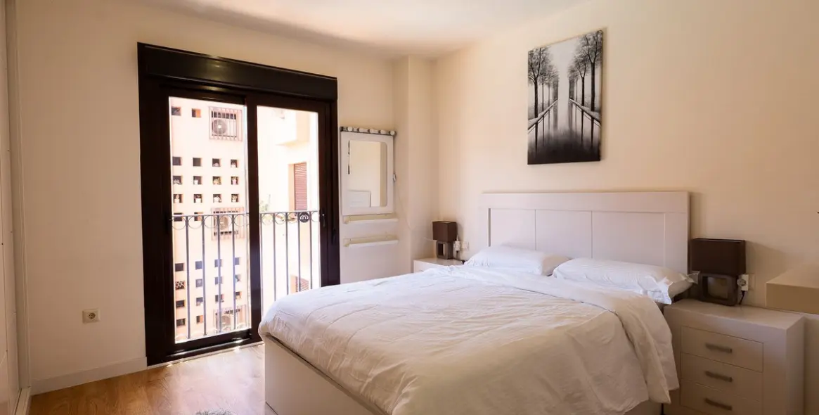 Venta de apartamento en planta media en Benalmadena 34