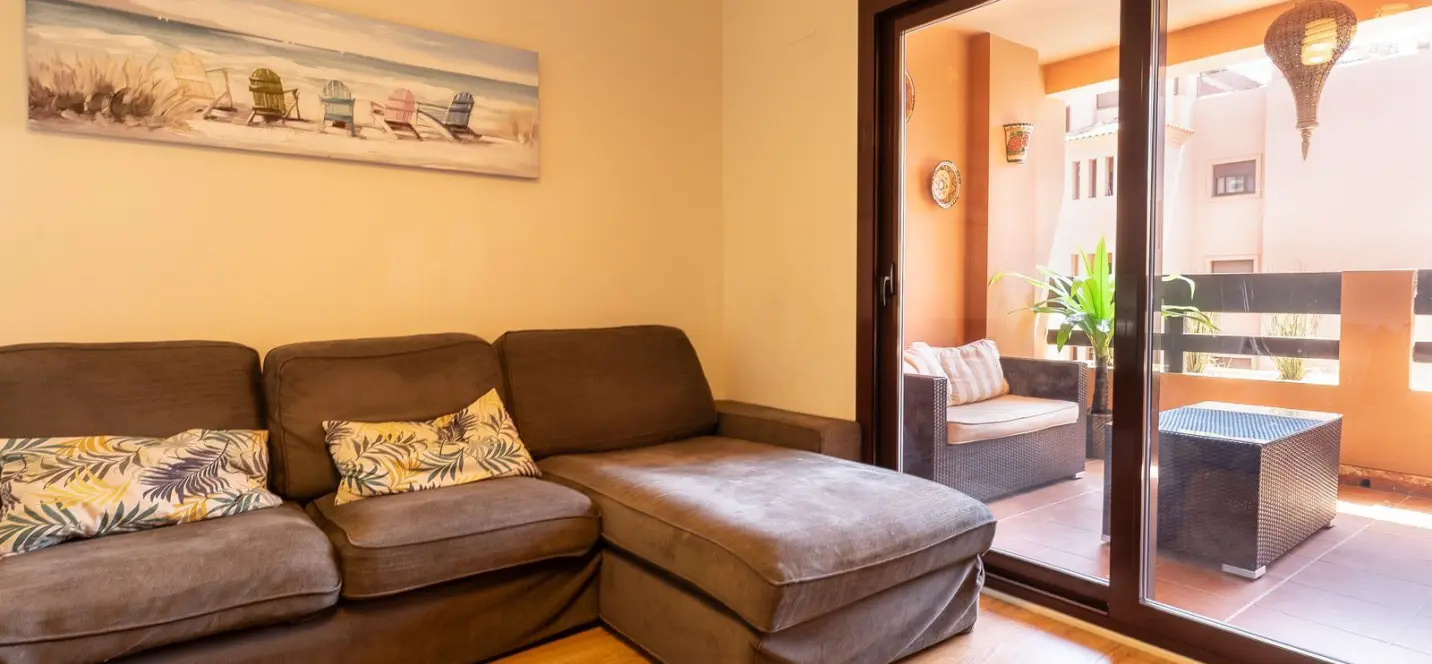 Sale of middle floor apartment in Benalmadena 4