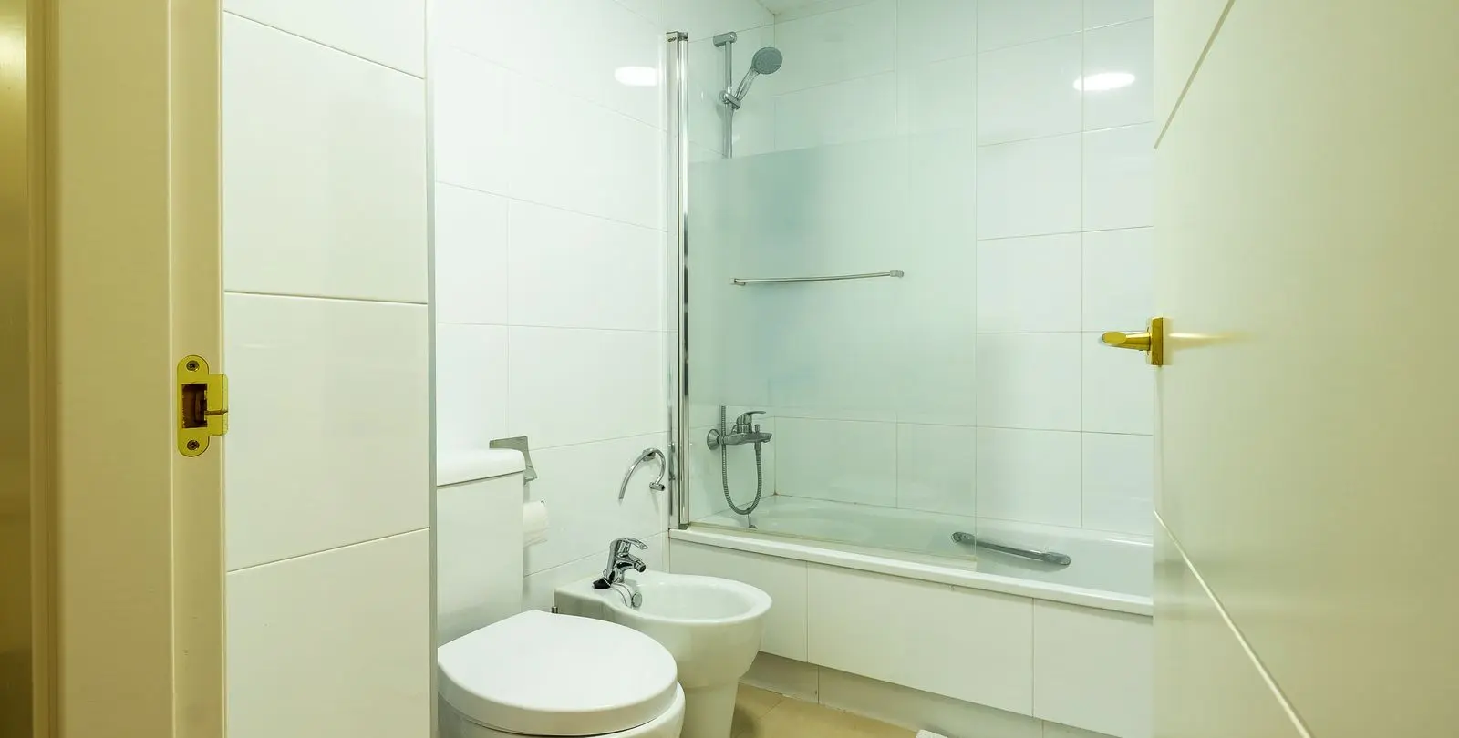 Venta de apartamento en planta media en Benalmadena 32