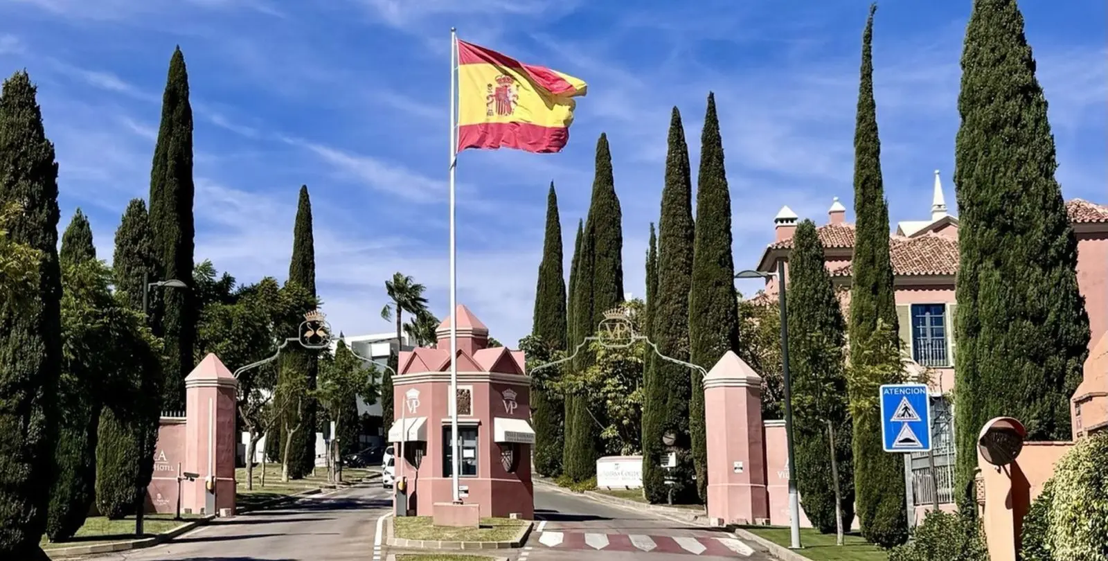 Venta de apartamento en planta media en Los Flamingos 21