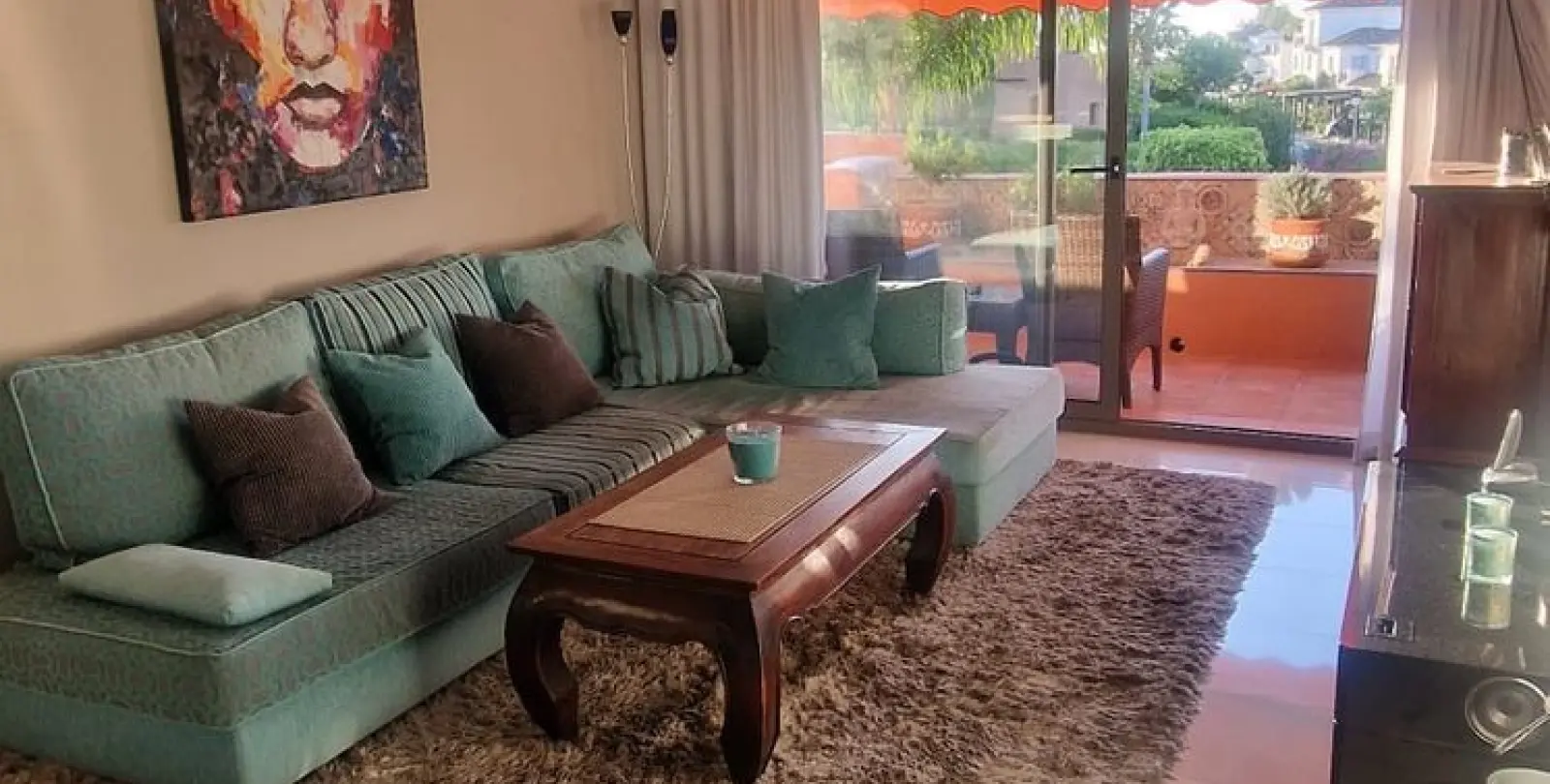 Sale of penthouse in New Golden Mile 5