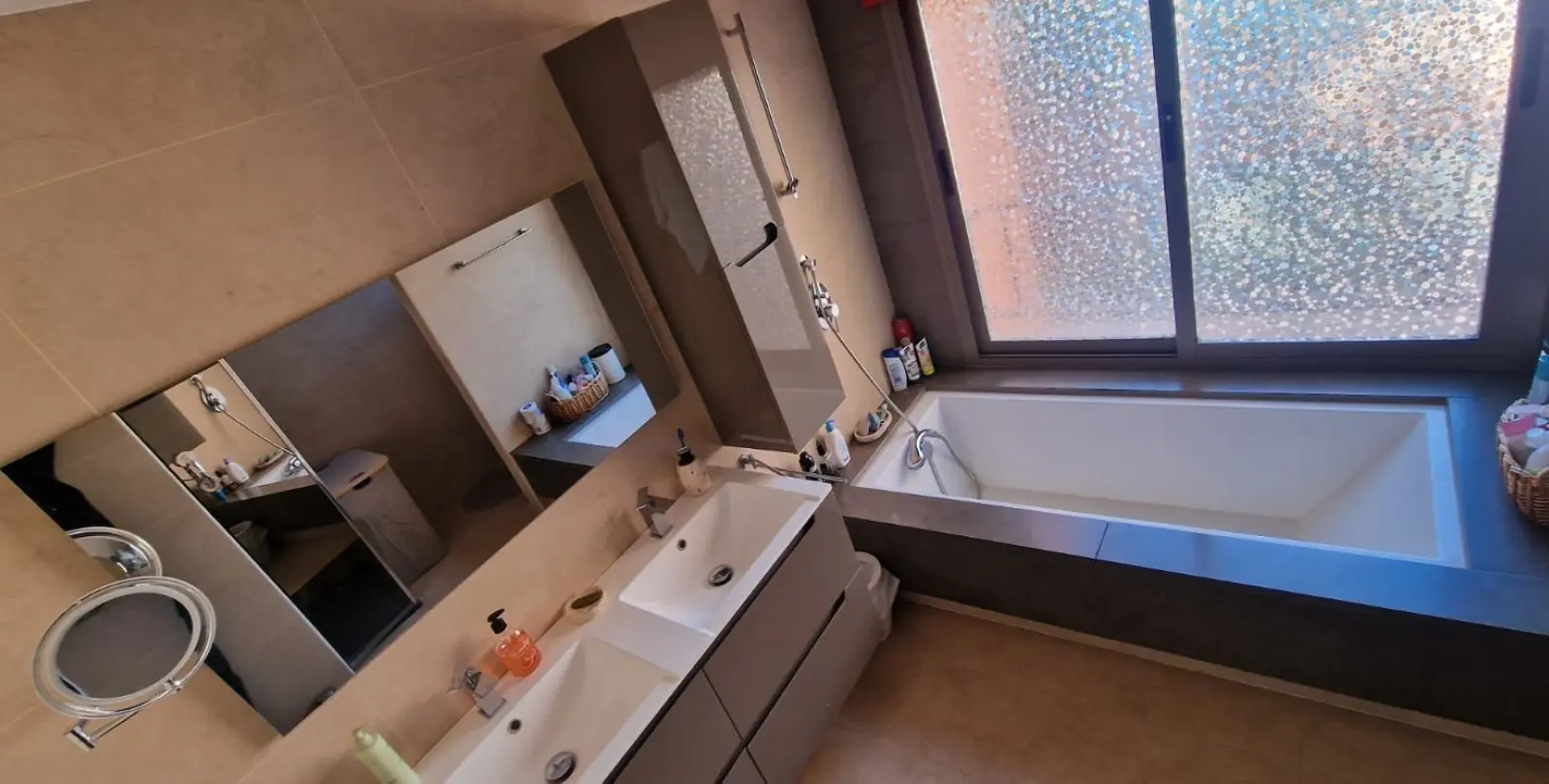 Sale of penthouse in New Golden Mile 13