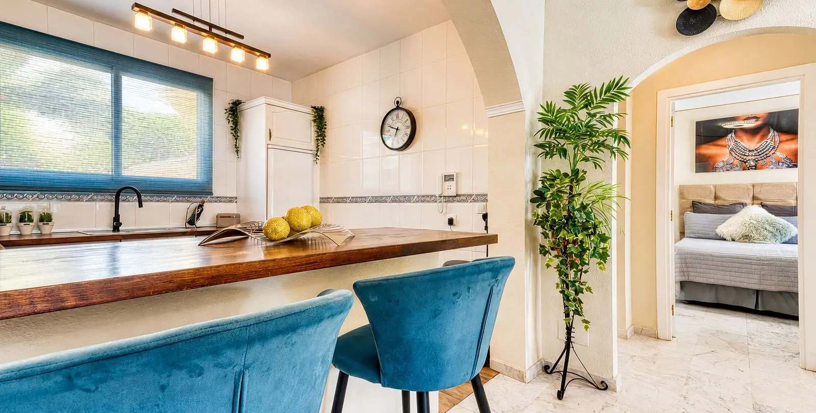 Sale of penthouse duplex in Calahonda 9