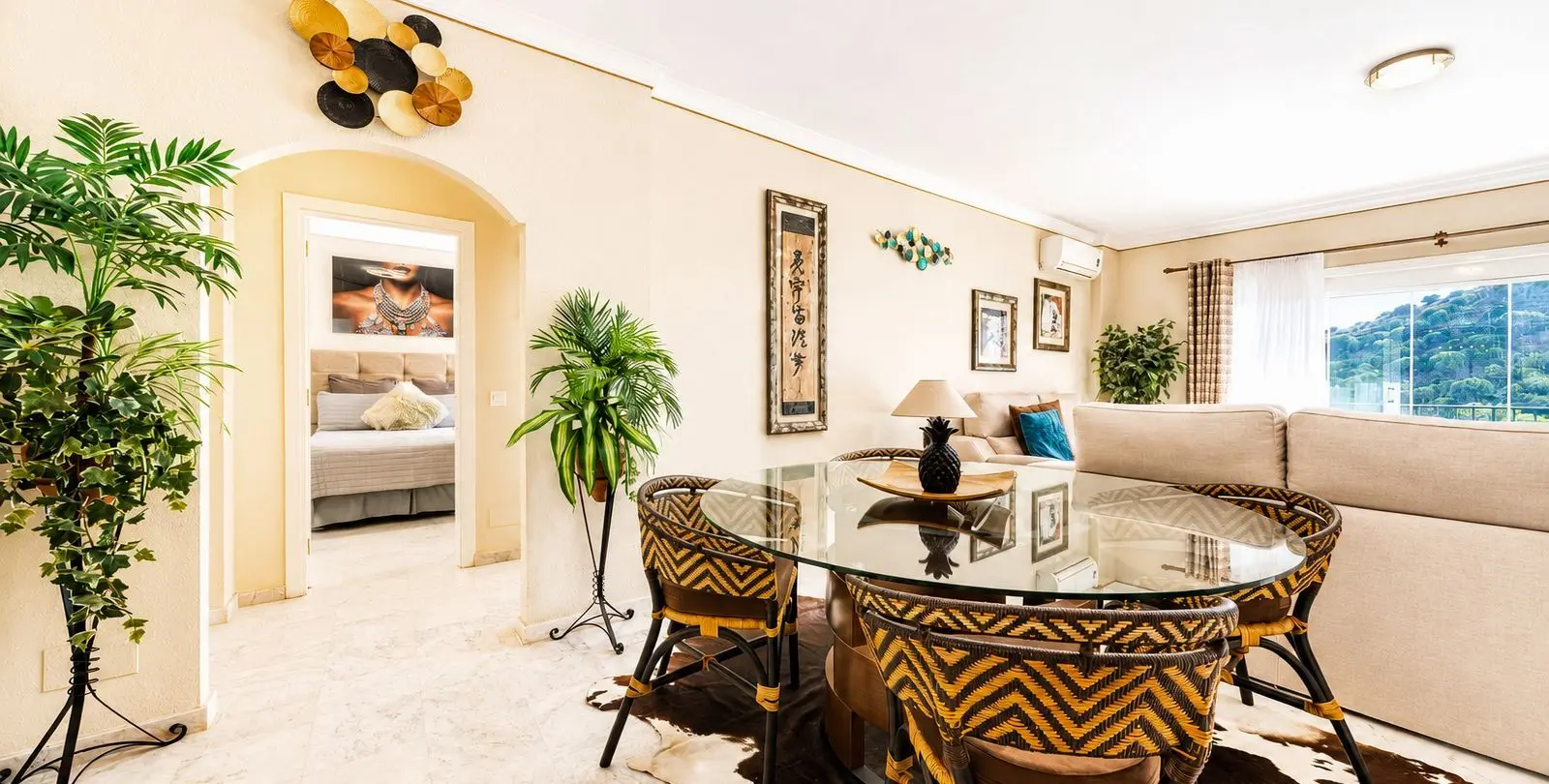Sale of penthouse duplex in Calahonda 11