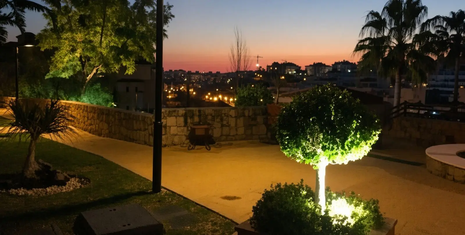 Sale of ground floor apartment in Estepona 16