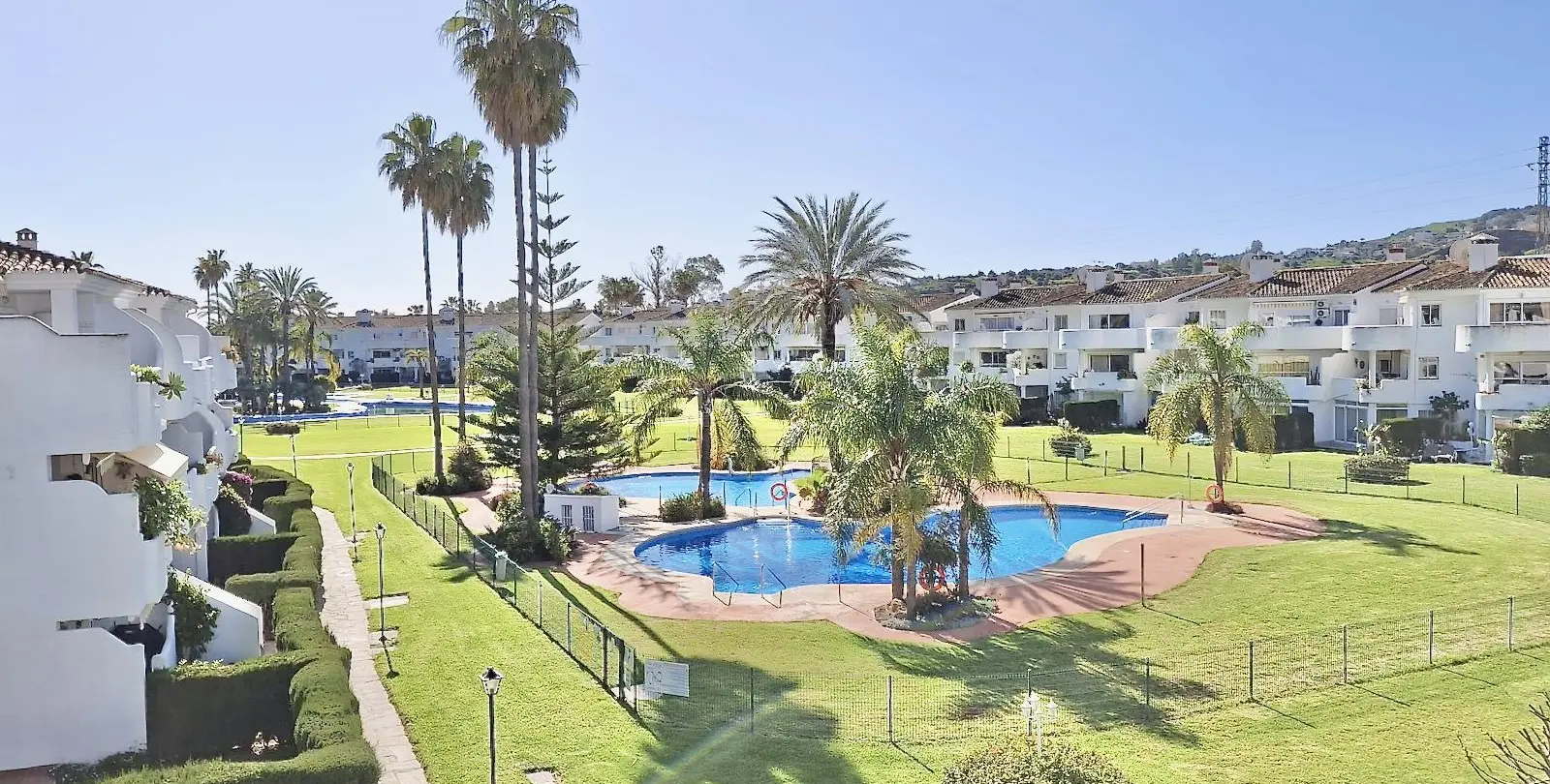 Продажа апартаментов на среднем этаже в Mijas Golf 1