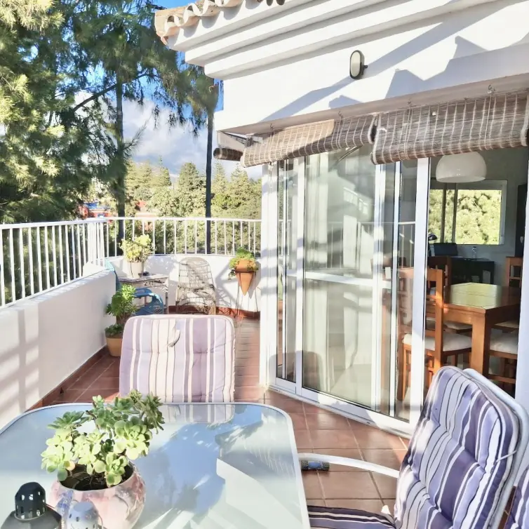 Sale of middle floor apartment in Mijas Golf