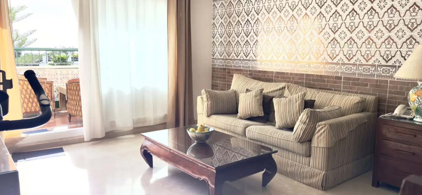 Sale of penthouse in Guadalmina Baja 2