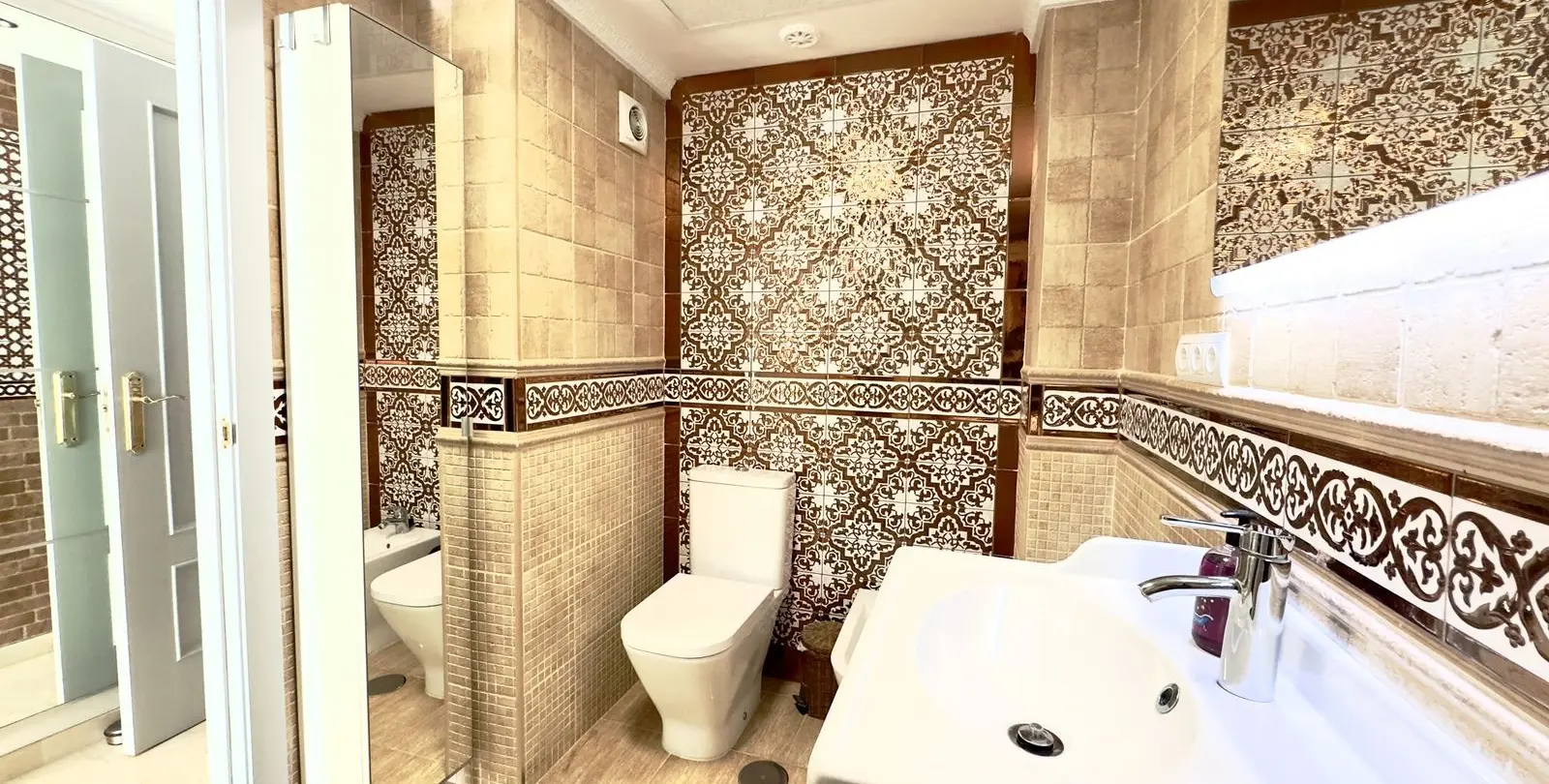 Sale of penthouse in Guadalmina Baja 15