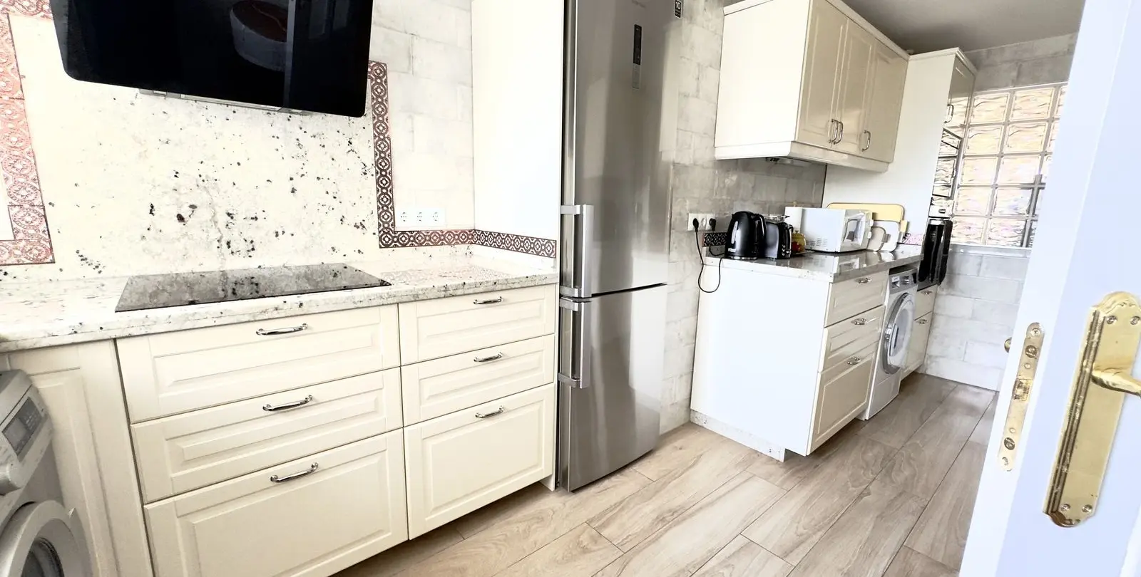 Sale of penthouse in Guadalmina Baja 24
