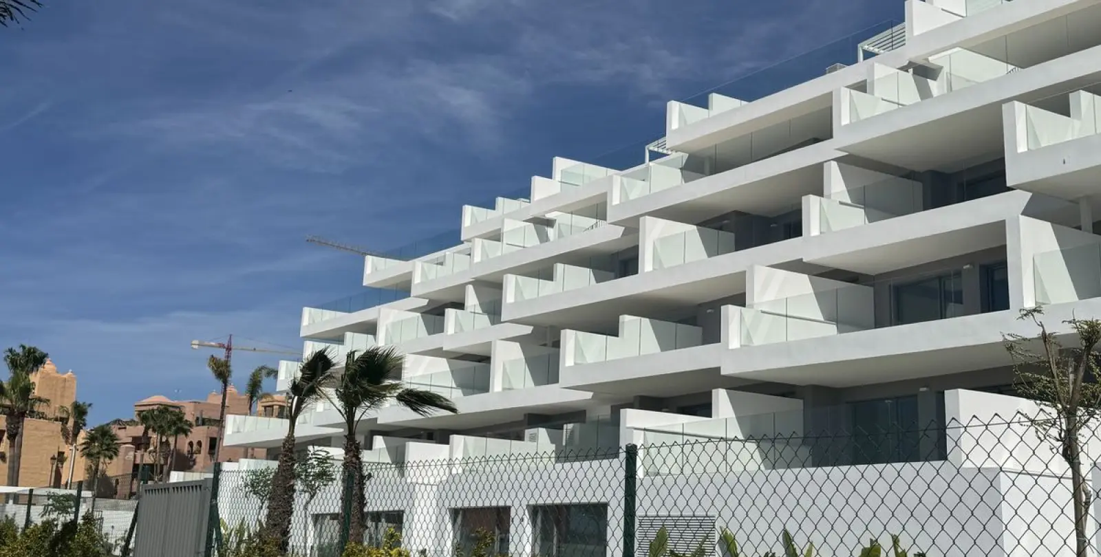 Продажа апартаментов на среднем этаже в La Duquesa 3