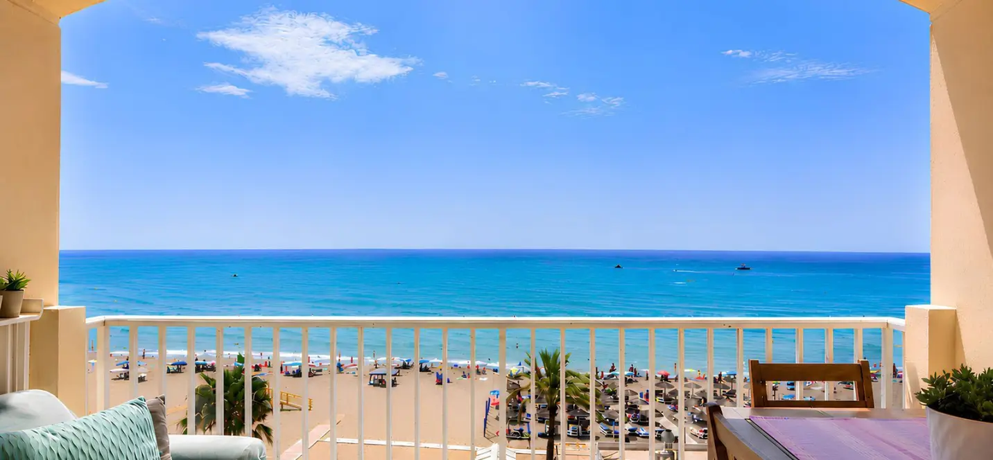 Sale of penthouse in Fuengirola 0