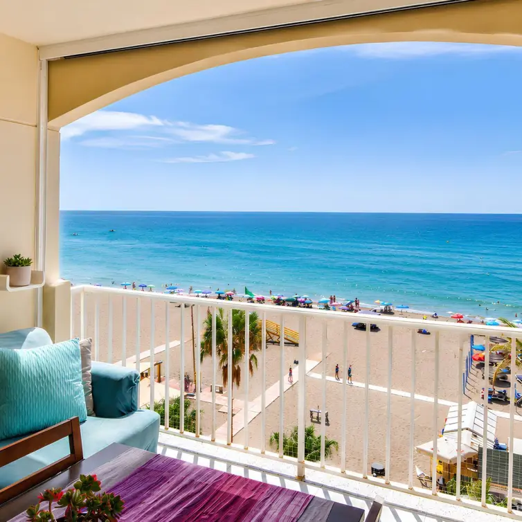 Sale of penthouse in Fuengirola