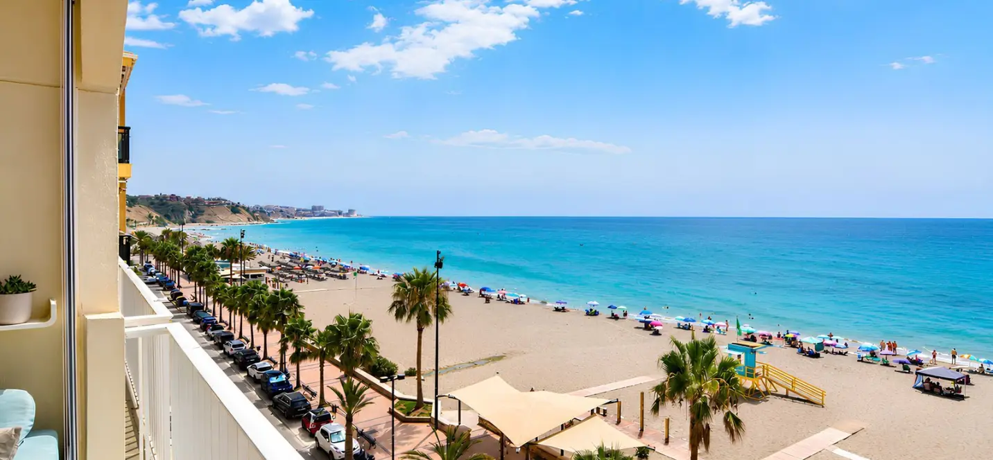Sale of penthouse in Fuengirola 2