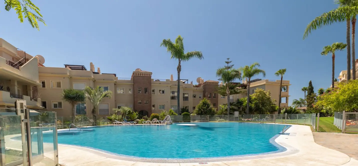 Sale of penthouse in Benahavís 2