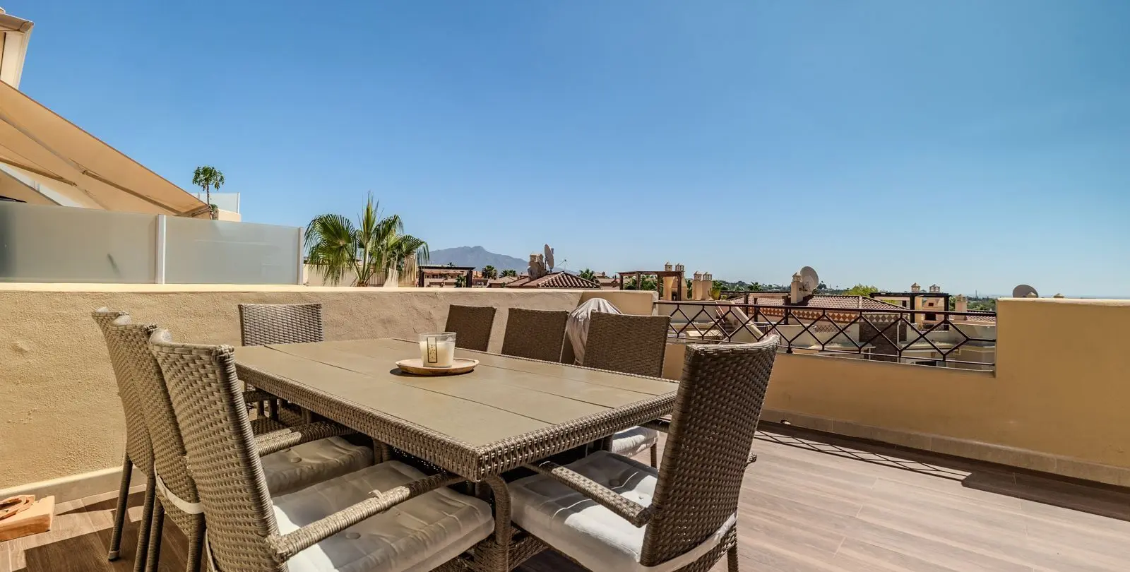 Sale of penthouse in Benahavís 8