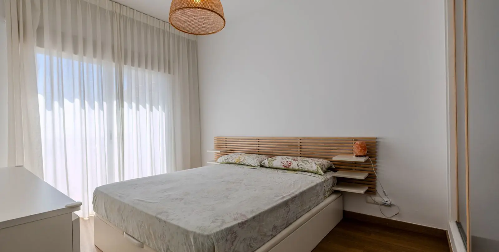 Sale of penthouse in Benahavís 12