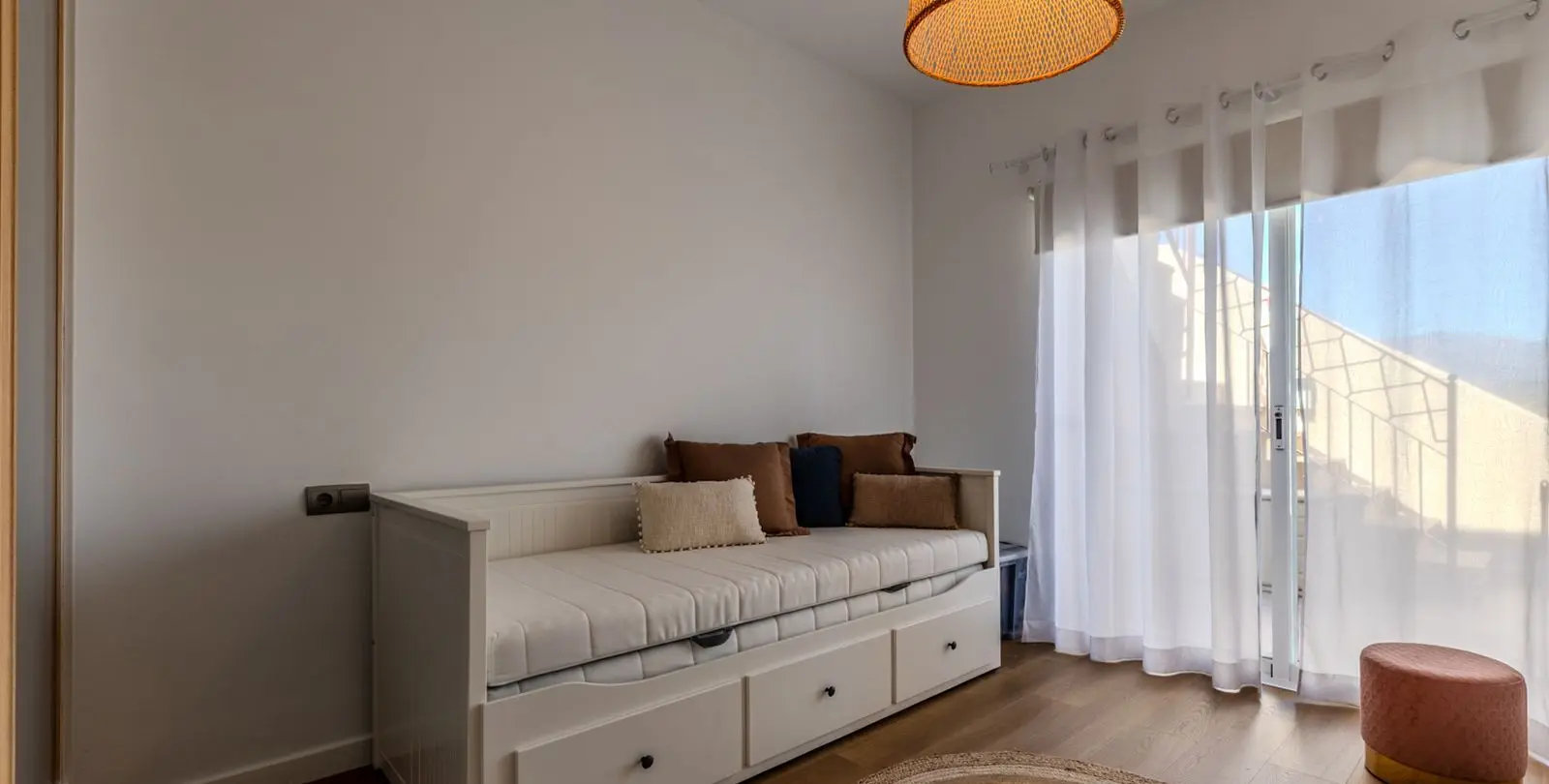 Sale of penthouse in Benahavís 13