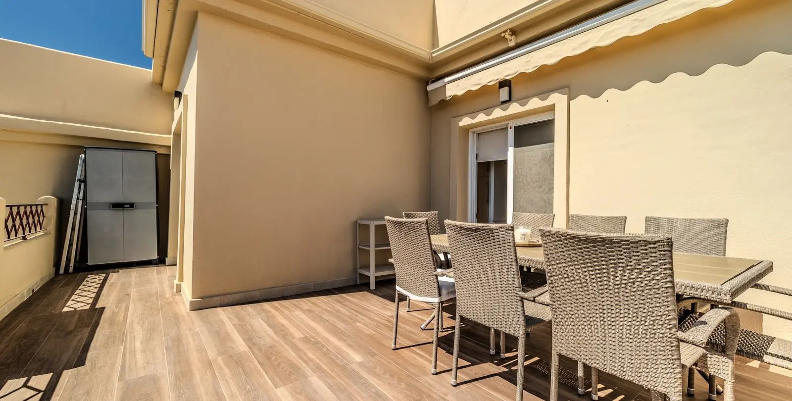 Sale of penthouse in Benahavís 18