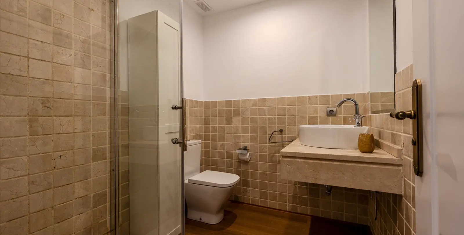 Sale of penthouse in Benahavís 19