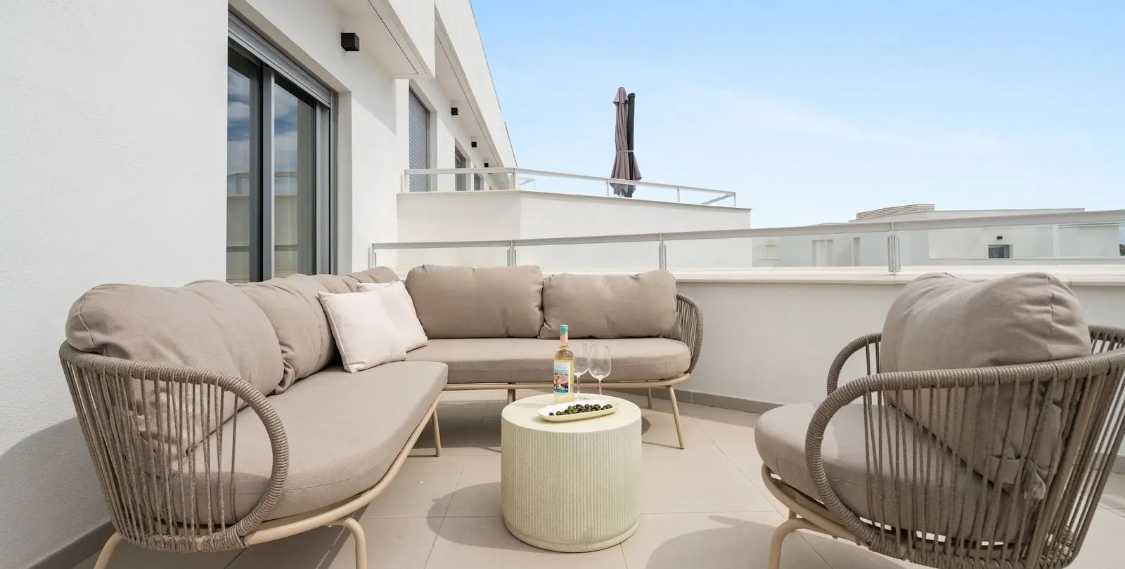 Sale of penthouse in Cancelada 15