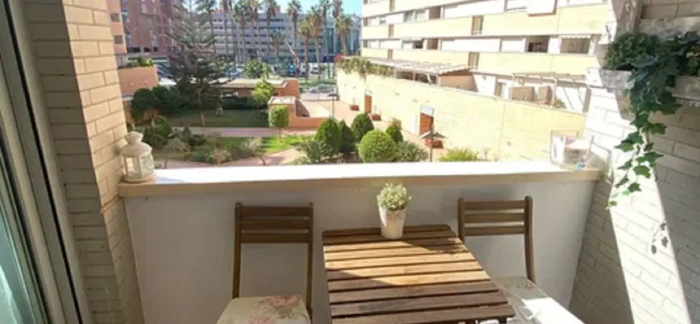 Продажа апартаментов на среднем этаже в Málaga Centro 0