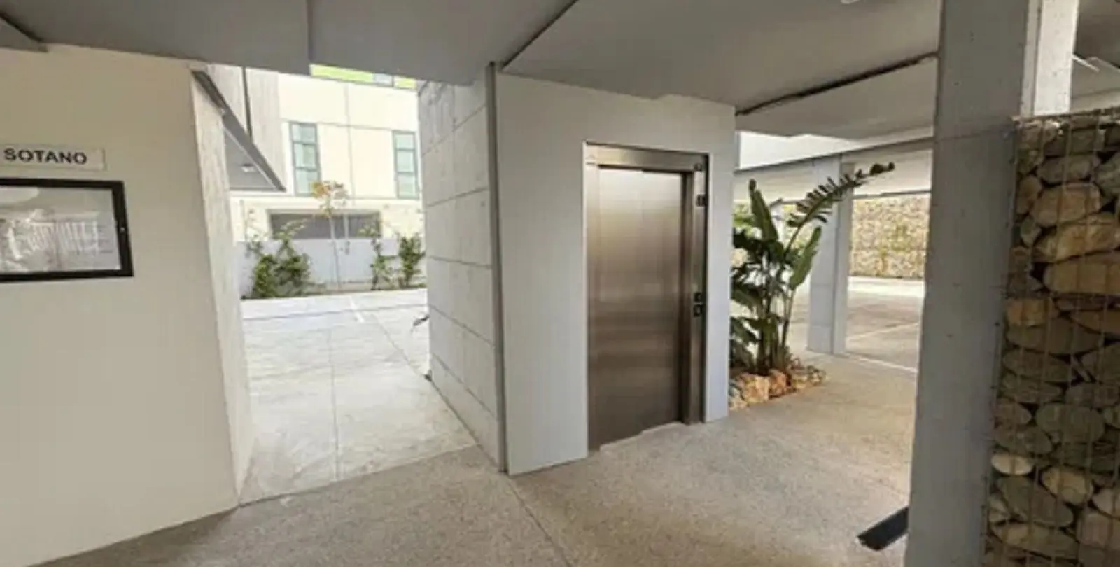 Sale of middle floor apartment in Los Pacos 6