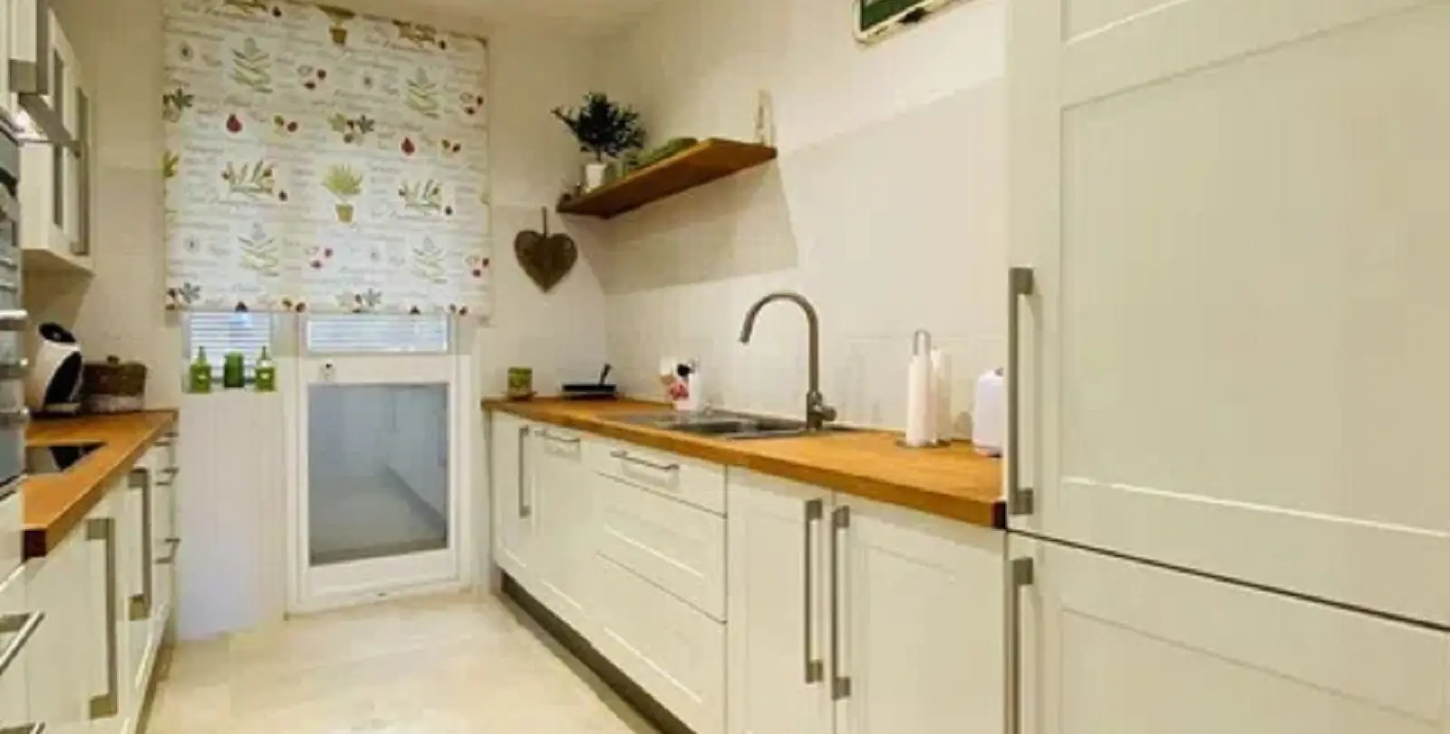 Sale of ground floor apartment in Elviria 6
