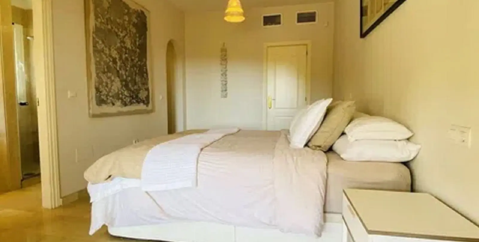 Sale of ground floor apartment in Elviria 10