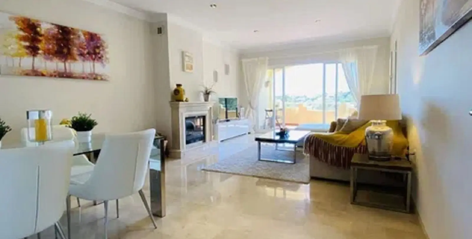 Sale of ground floor apartment in Elviria 20