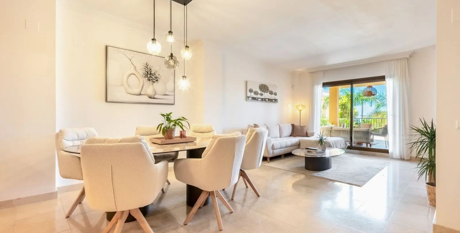 Sale of ground floor apartment in El Paraiso 13