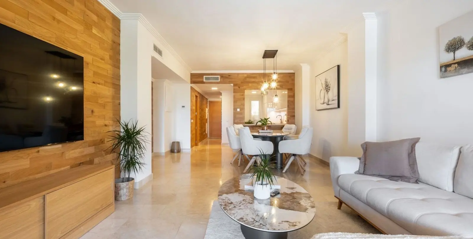 Sale of ground floor apartment in El Paraiso 18