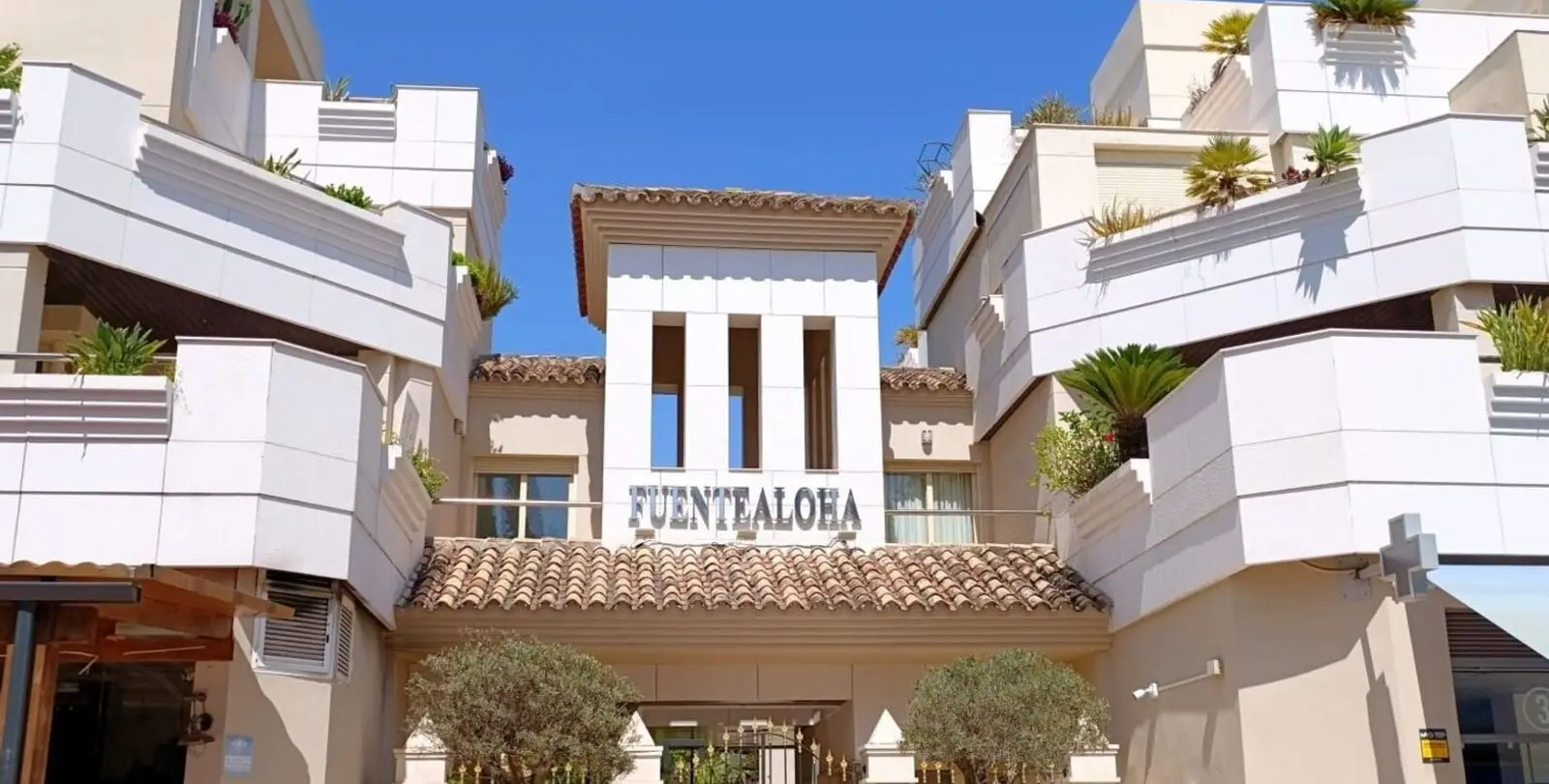 Продажа апартаментов на среднем этаже в Nueva Andalucía 1
