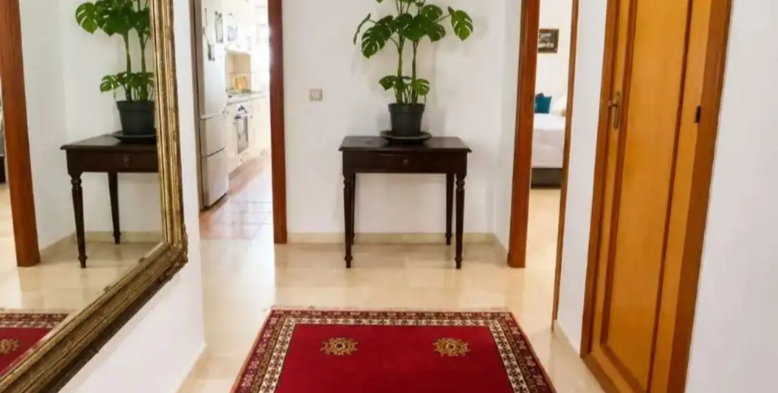 Venta de apartamento en planta media en Marbella 10