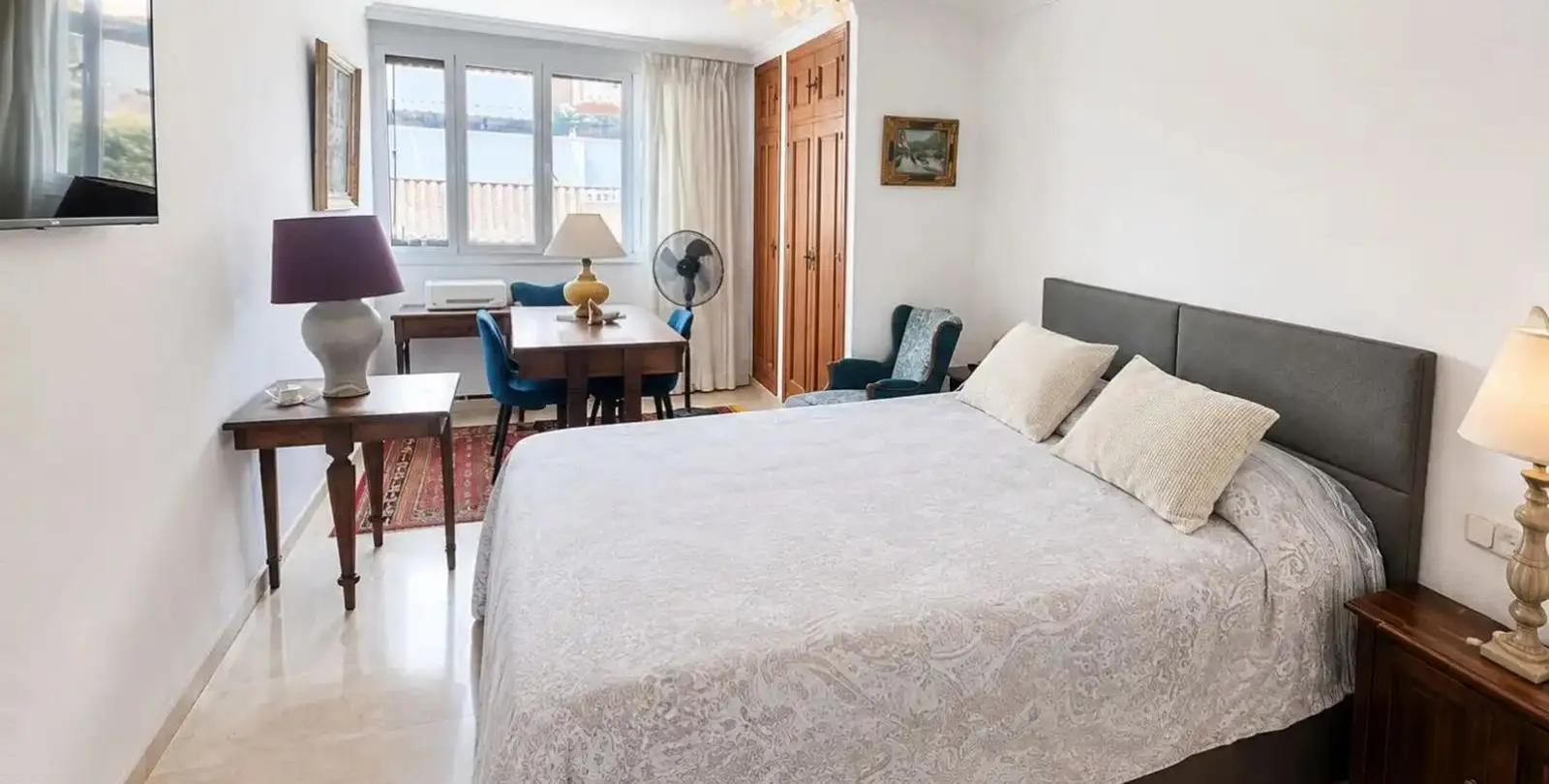 Venta de apartamento en planta media en Marbella 16