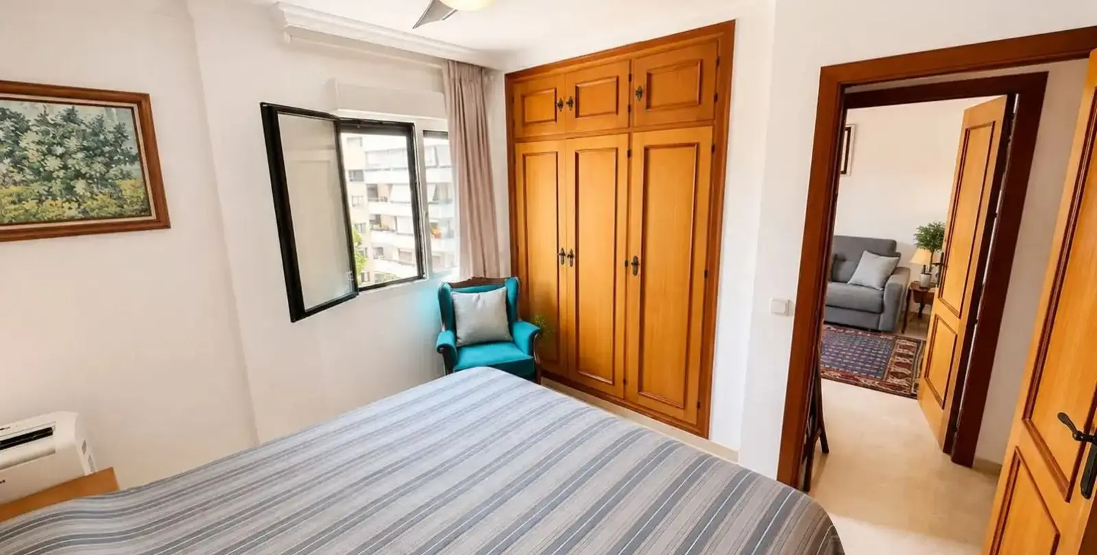 Venta de apartamento en planta media en Marbella 17