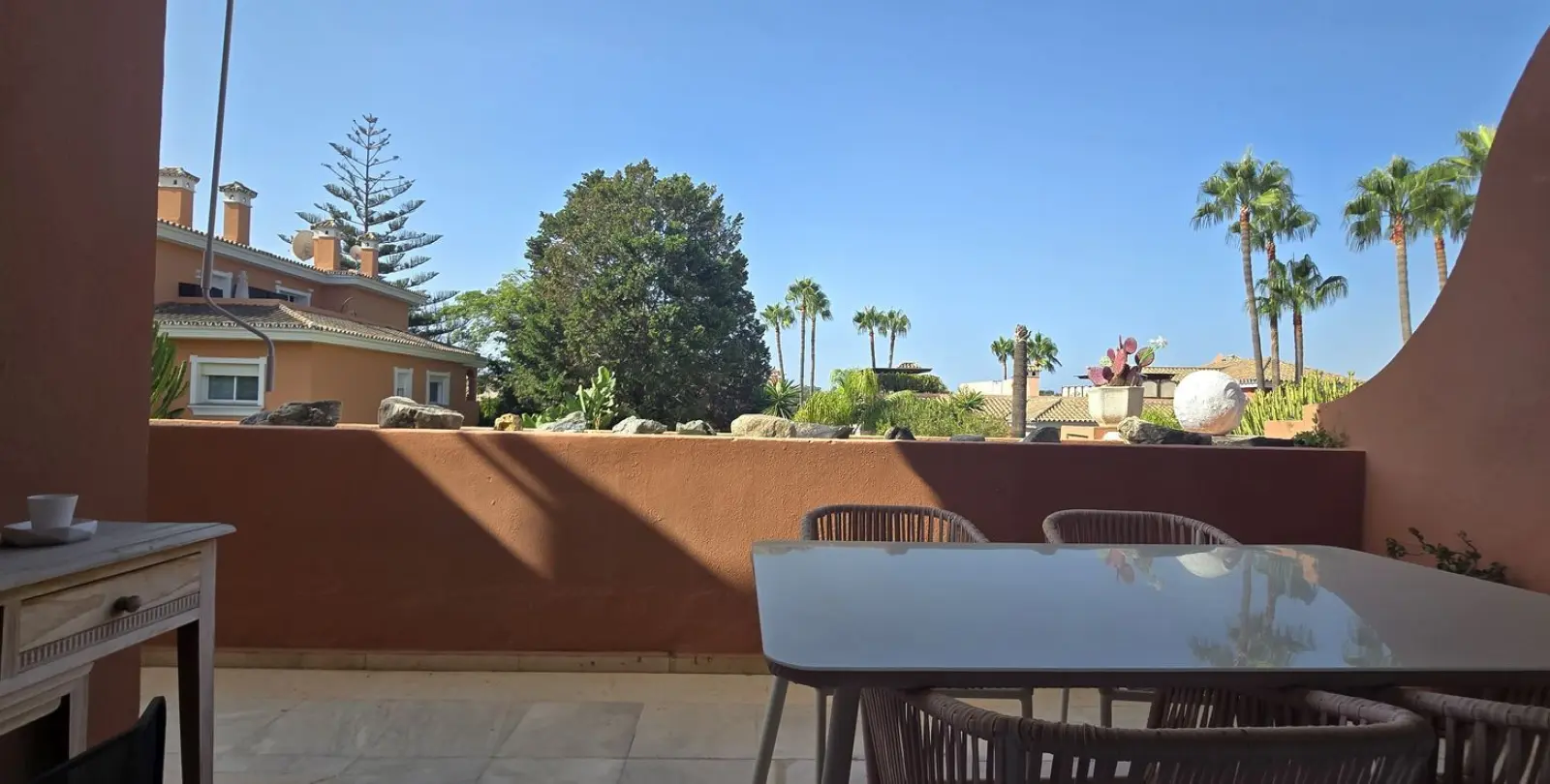 Sale of penthouse duplex in New Golden Mile 4